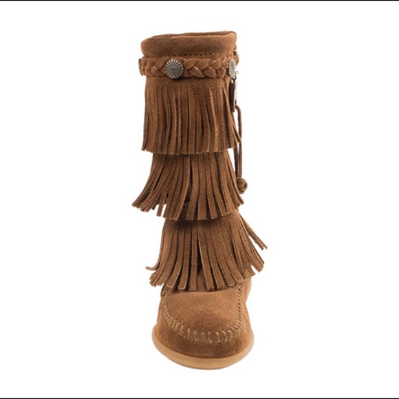 minetonka || Suede Fringe Kids Boots - Picture 6 of 11